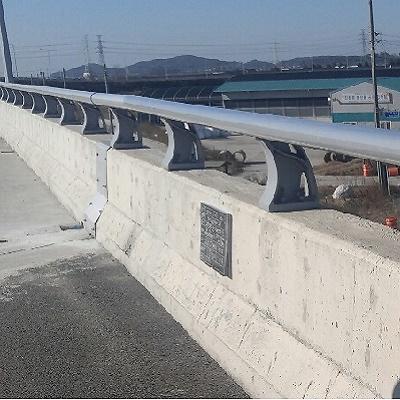 알루미늄제교량난간 사진