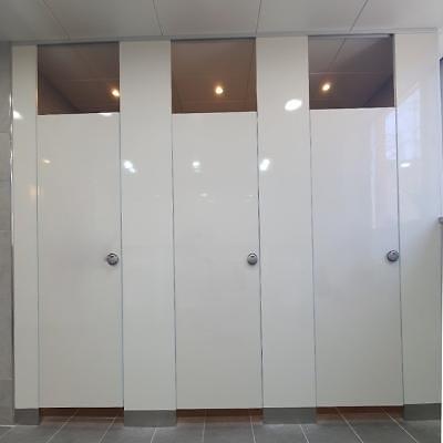 화장실칸막이 사진